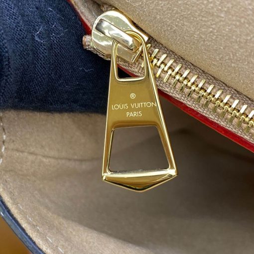 Louis Vuitton Monogram and Shearling Diane Bag M46317 - Image 13