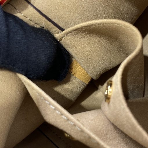 Louis Vuitton Monogram and Shearling Neonoe BB M46319 - Image 13