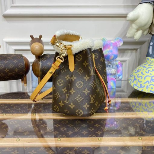 Louis Vuitton Monogram and Shearling Neonoe BB M46319 - Image 6