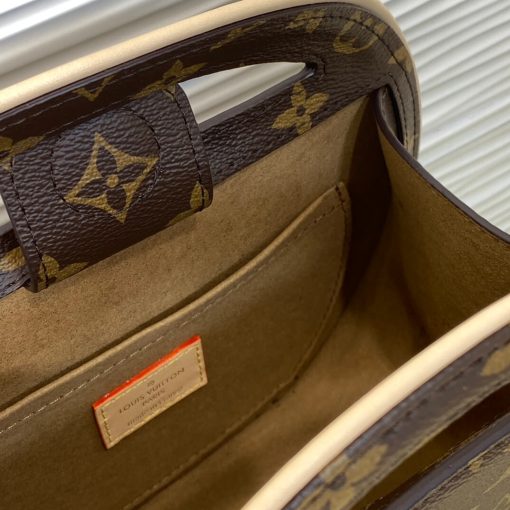 Louis Vuitton Monogram Canvas Around Me PM Bag M47117 - Image 13