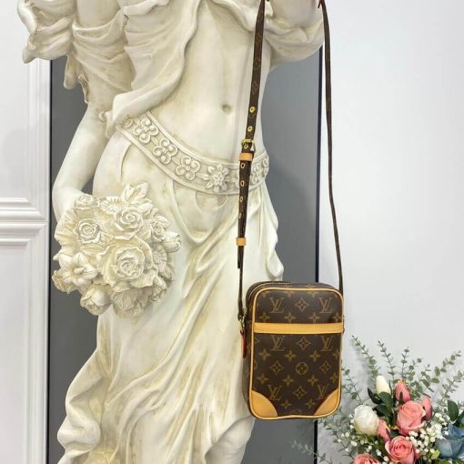 Louis Vuitton Monogram Canvas Danube Crossbady Bag M45266 - Image 2