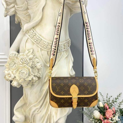 Louis Vuitton Monogram Canvas Diane Bag M45985 - Image 4