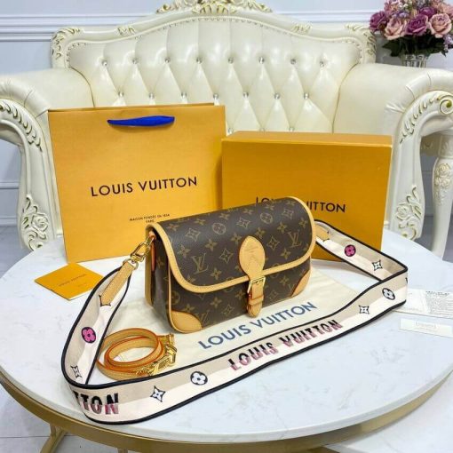 Louis Vuitton Monogram Canvas Diane Bag M45985 - Image 7