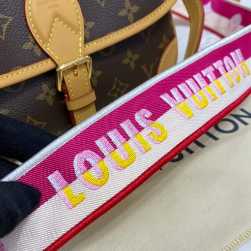 Louis Vuitton Monogram Canvas Diane Bag M46049 Fuchsia - Image 11