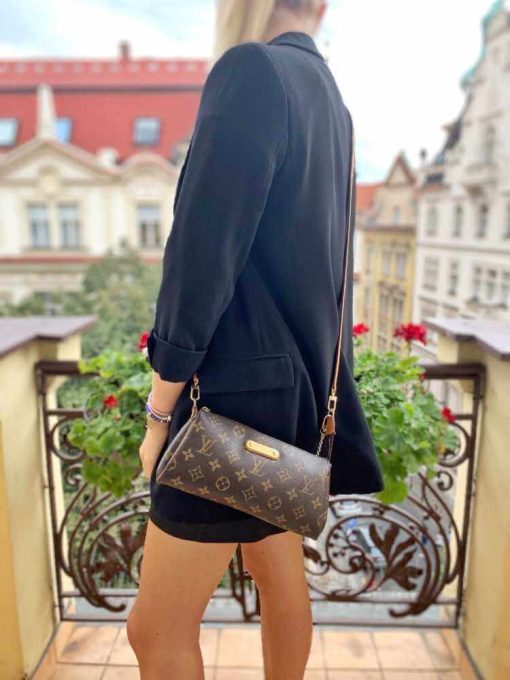 Louis Vuitton Monogram Canvas Eva Clutch M95567 - Image 2