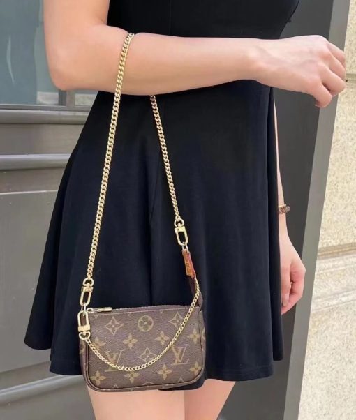 Louis Vuitton Monogram Canvas Mini Pochette Accessoires On Chain M82510 - Image 4