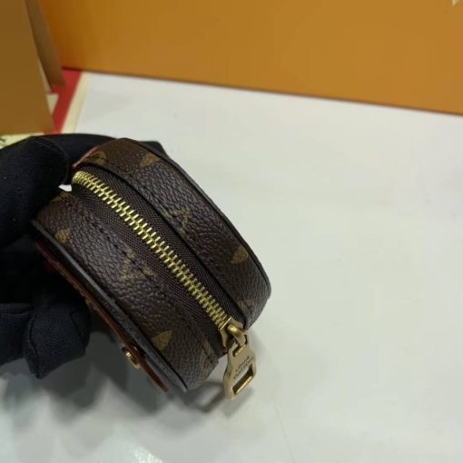 Louis Vuitton Monogram Canvas Round Case M68524 - Image 6