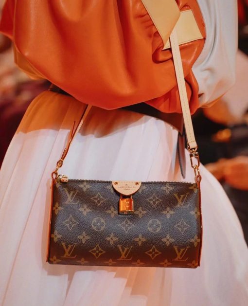 Louis Vuitton Monogram CanvasPochette Tirette M47123 - Image 5