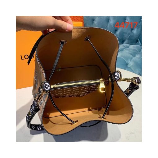 Louis Vuitton  Monogram Coated Canvas NeoNoe M44717 M44679 Ivoire - Image 10