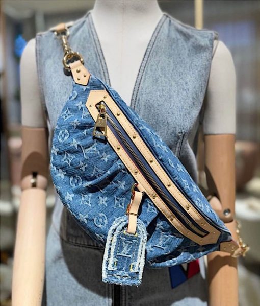 Louis Vuitton Monogram Denim High Rise Bumbag M46837 - Image 2