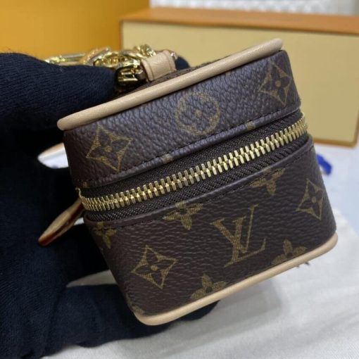 Louis Vuitton Monogram Mini Toiletry Pouch M00353 - Image 4