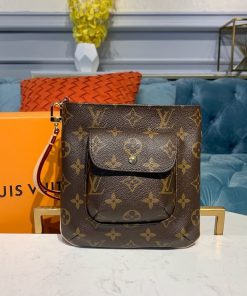 Louis Vuitton Monogram Partition Clutch Bag M51901