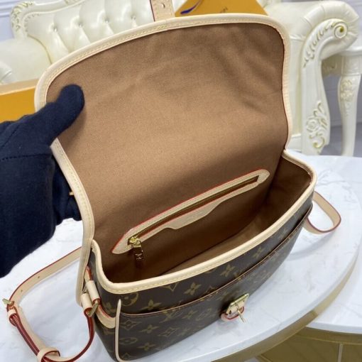 Louis Vuitton Monogram Sologne Shoulder Bag M42250 - Image 14
