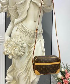 Louis Vuitton Monogram Trocadero 23 Shoulder Bag M51276