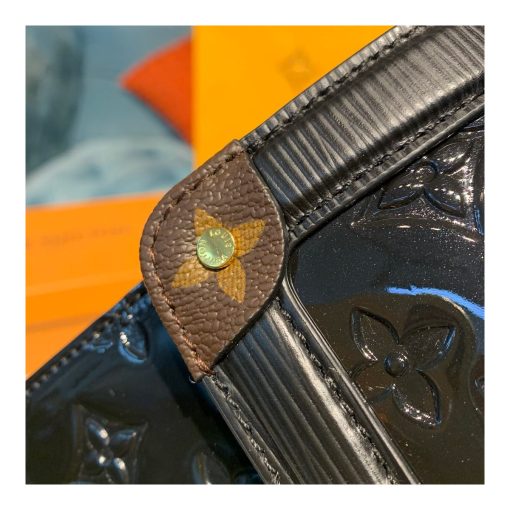 Louis Vuitton Monogram Vernis LV Wynwood M90445 - Image 15
