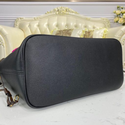 Louis Vuitton Neverfull MM M56960 In Leather and Shearling - Image 6