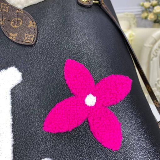 Louis Vuitton Neverfull MM M56960 In Leather and Shearling - Image 8