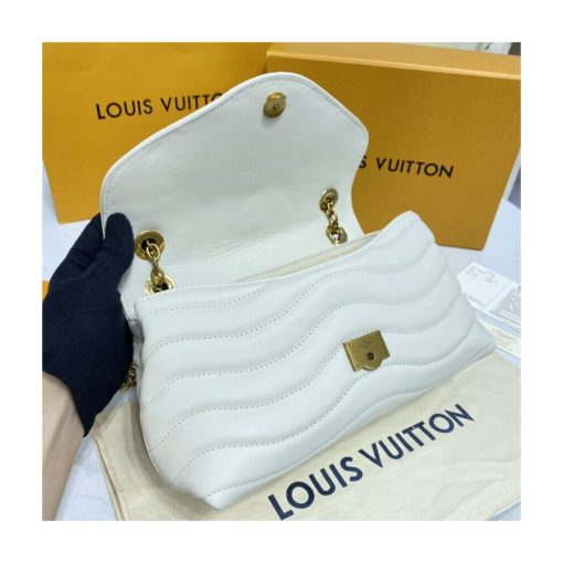 Louis Vuitton New Wave Chain Bag M58549 Ivory - Image 12