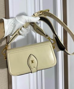Louis Vuitton Officier M69841 White