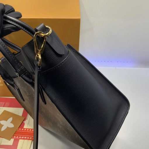 Louis Vuitton On My Side Bag M55933 - Image 3