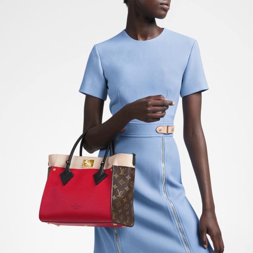 Louis Vuitton On My Side M53824 - Image 2