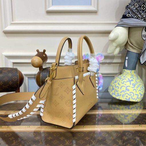 Louis Vuitton On My Side PM Shoulder Bag M21585 Apricot - Image 4