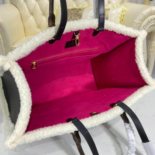 Louis Vuitton Onthego GM M56958 In Leather and Shearling - Image 10