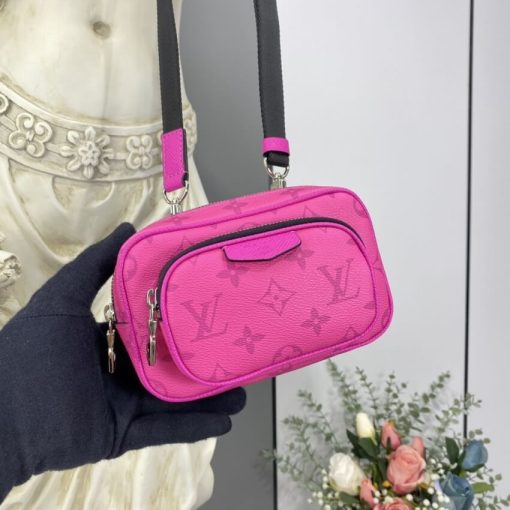 Louis Vuitton Outdoor Pouch Rosy M30781 - Image 2