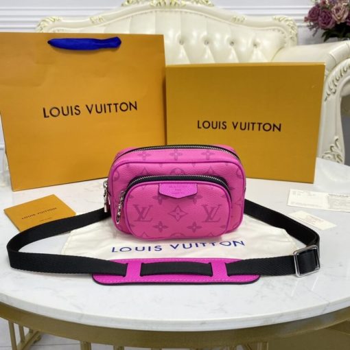 Louis Vuitton Outdoor Pouch Rosy M30781 - Image 4