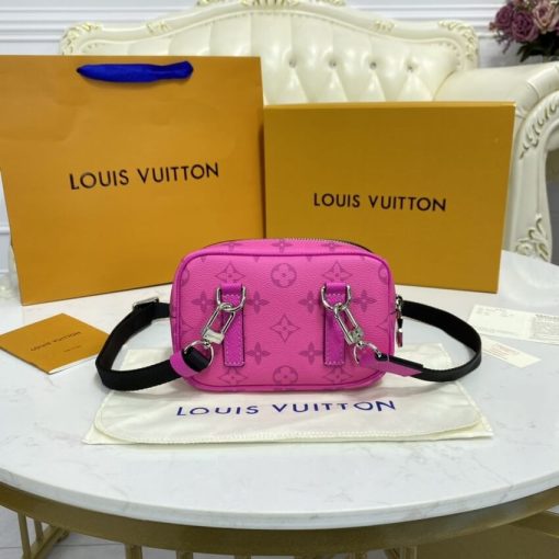 Louis Vuitton Outdoor Pouch Rosy M30781 - Image 6