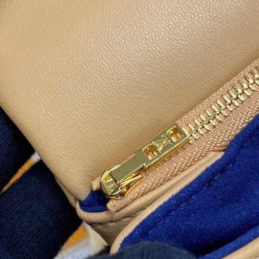 Louis Vuitton Pochette Coussin M80818 Camel Brown - Image 17