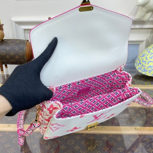 Louis Vuitton Pochette Metis MM M23055 Pink - Image 9