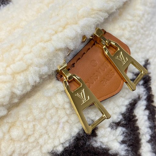 Louis Vuitton Ski Shearling Bumbag M23715 - Image 8