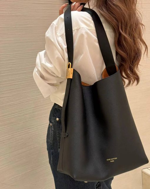 Louis Vuttion Grained Calfskin Low Key Hobo MM M24856 Black - Image 2