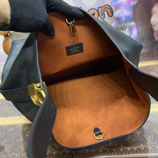 Louis Vuttion Grained Calfskin Low Key Hobo MM M24856 Black - Image 17
