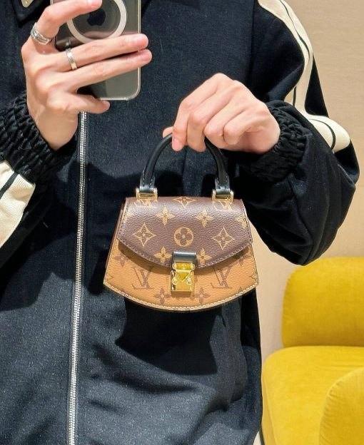 Louis Vuttion Monogram Pico Tilsitt Bag M83473 - Image 5
