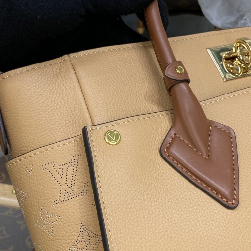 Louis Vuttion On My Side MM Shoulder Bag M20633 Arizona Beige - Image 9