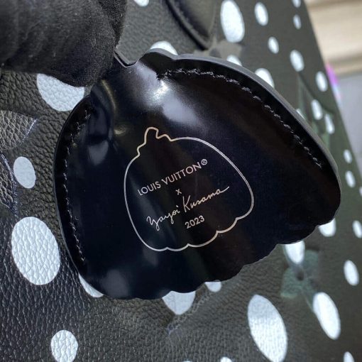 Louis Vuttion Yayoi Kusama OnTheGo MM M46389 Black/White - Image 8