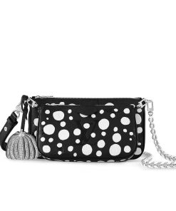 LV x YK Multi Pochette Accessoires? M46410 Black/White