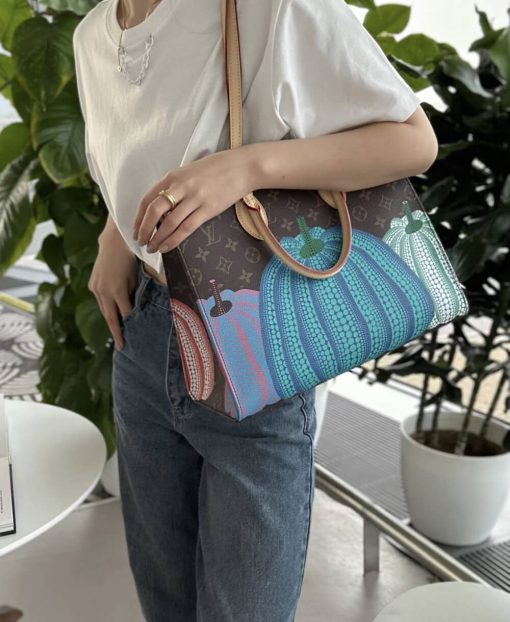 LV x YK OnTheGo MM with Pumpkin Print M46466 - Image 4