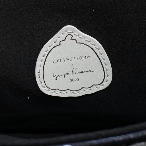 LV x YK Pochette Metis? M46409 Black/White - Image 11