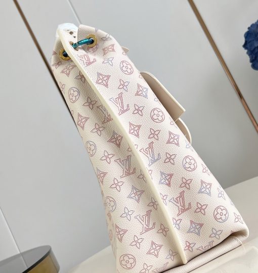 Louis Vuitton Carmel M25894 - Image 4