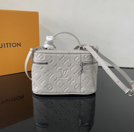 Louis Vuitton Vanity Chain Pouch M13593 - Image 4