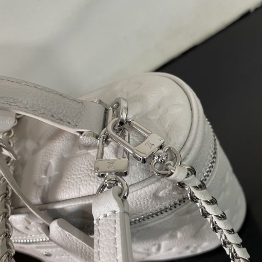 Louis Vuitton Vanity Chain Pouch M13593 - Image 6
