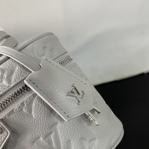 Louis Vuitton Vanity Chain Pouch M13593 - Image 7