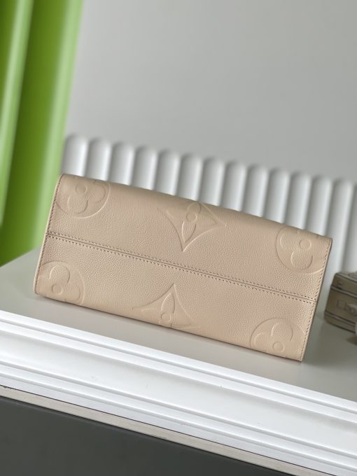 Louis Vuitton OnTheGo MM M14255 - Image 11