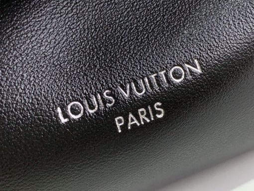 Louis Vuitton Off Duty Backpack Vibe M25522 - Image 7